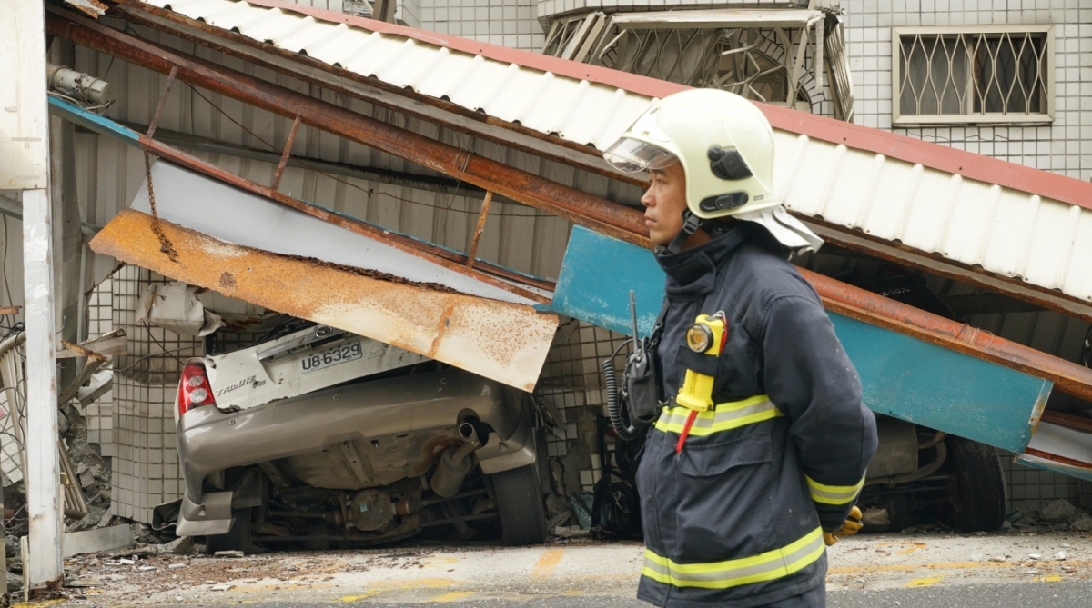 Terremoto Em Taiwan Deixa Mortos E Mais De 100 Desaparecidas Mundo E