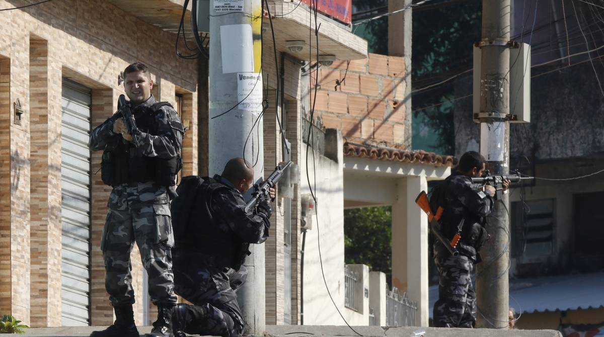 Opera O No Complexo Do Alem O Deixa Cinco Mortos Rio De Janeiro O Dia