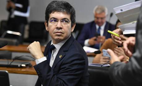 Vice Presidente Da CPI Da Covid Randolfe Rodrigues Apresenta Queixa