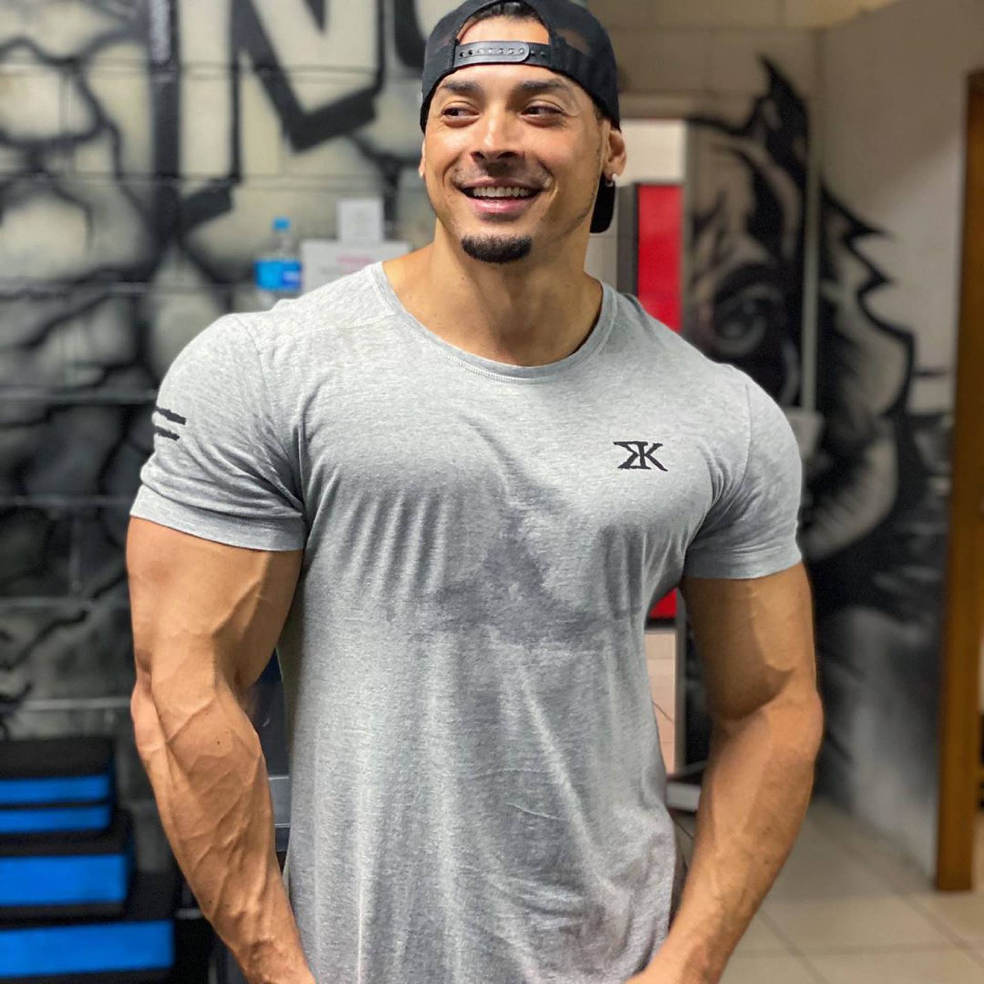 Felipe Franco Posa Nu Ao Lado De Musa Fitness Aquecimento Especial