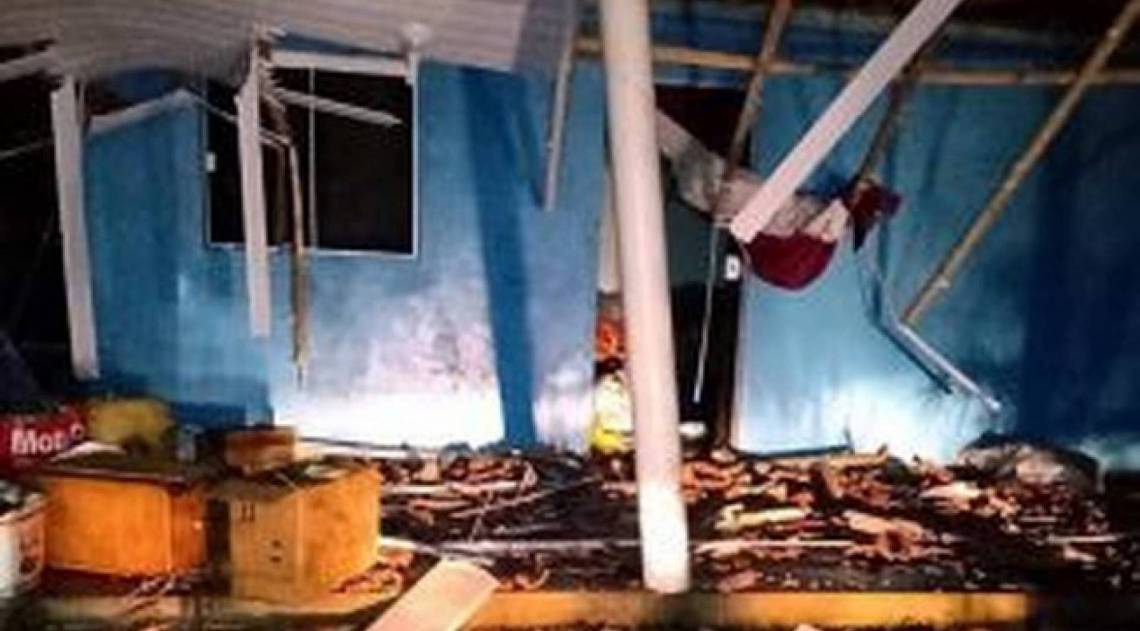 Tornado destrói casas e deixa mais de 900 desabrigados em Santa