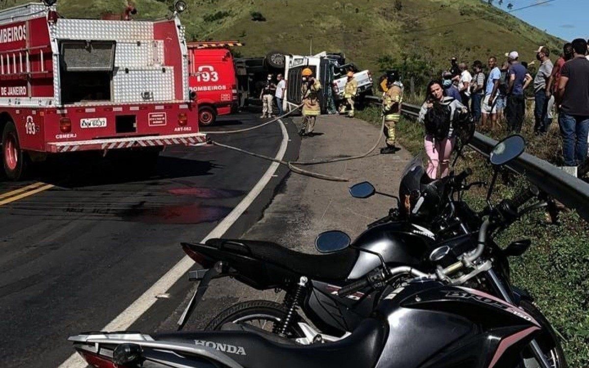 Noroeste Fluminense Grave Acidente Na Br Deixa Um Morto E Dois