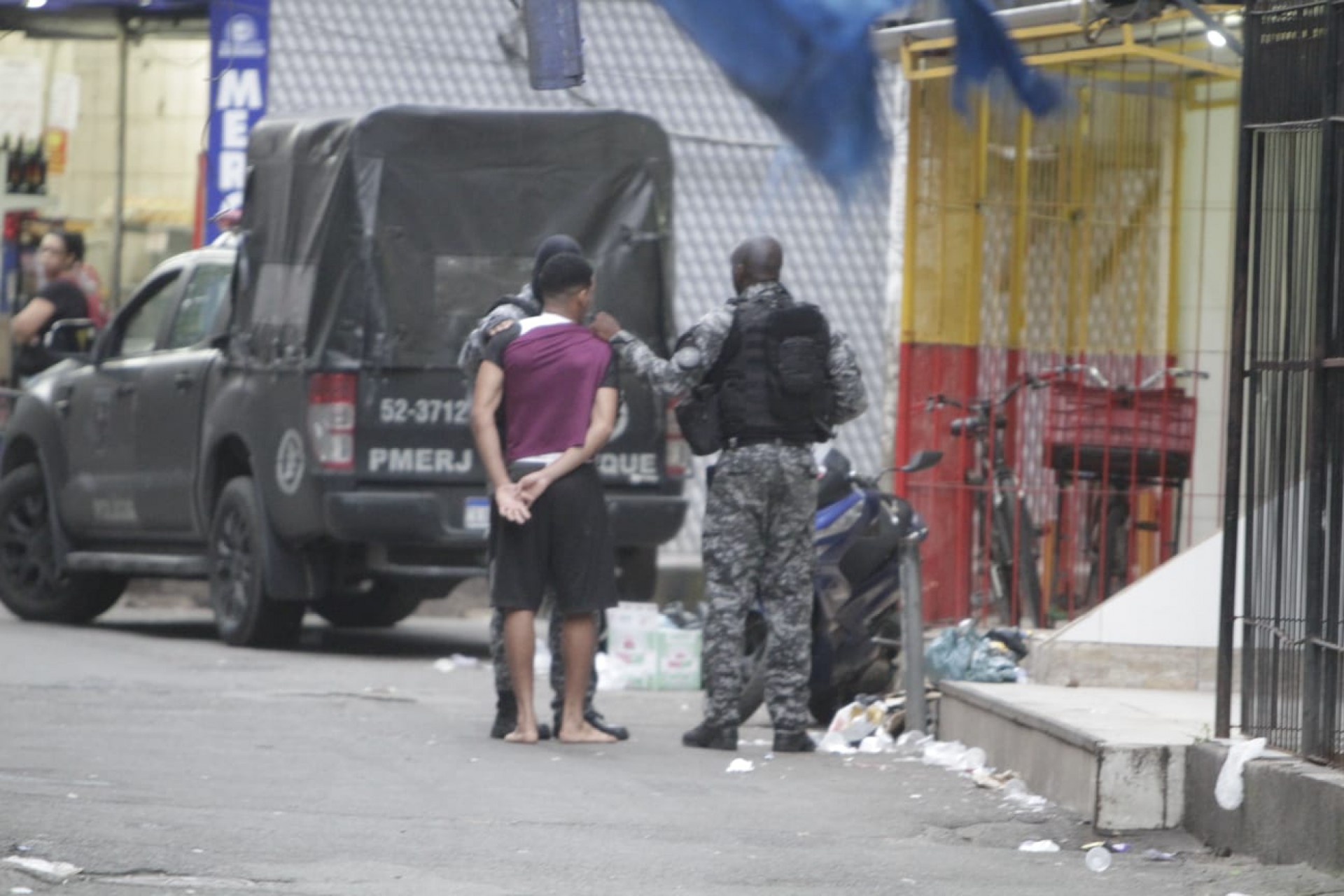 Mais De Mil Policiais Realizam Opera O No Jacarezinho Rio De Janeiro