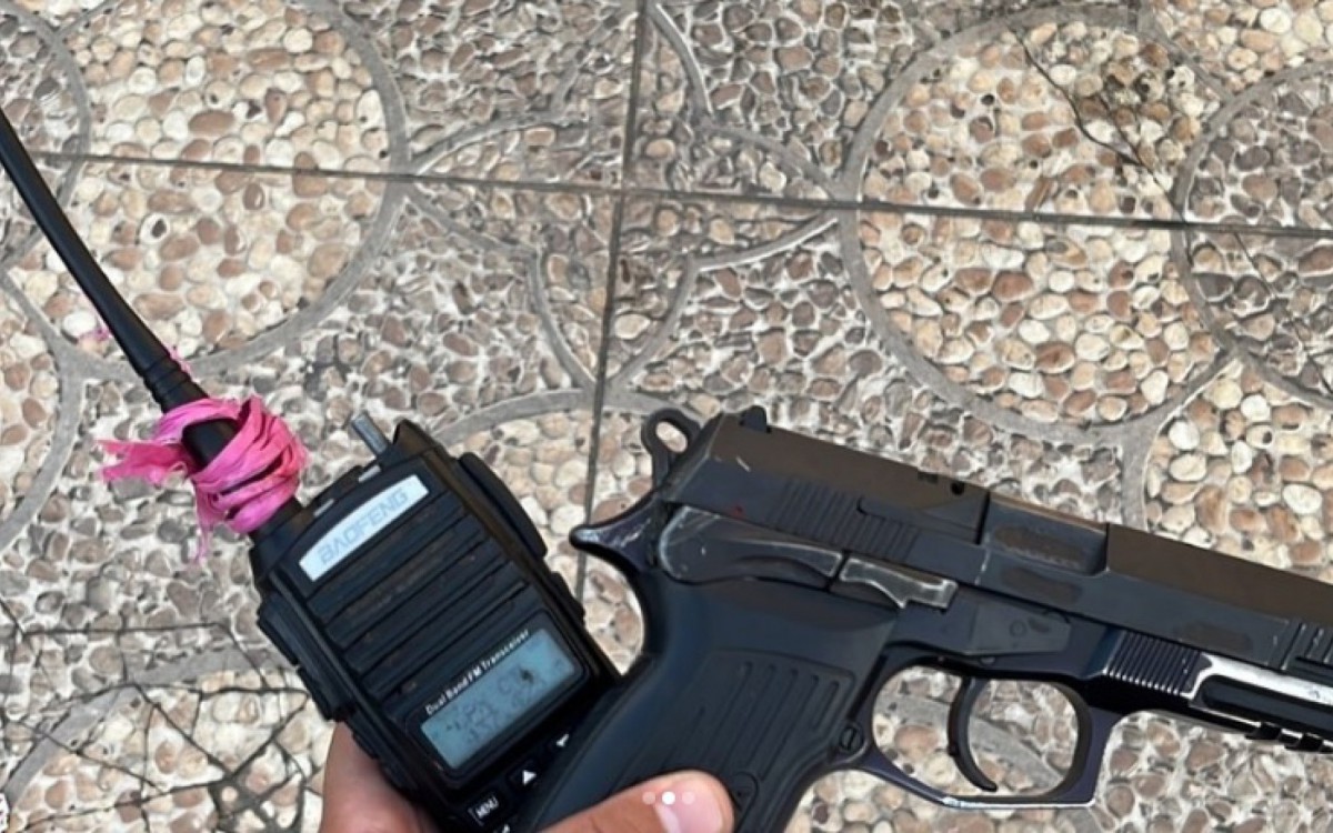 PM apreende drogas pistola e granada em operação criminoso ferido