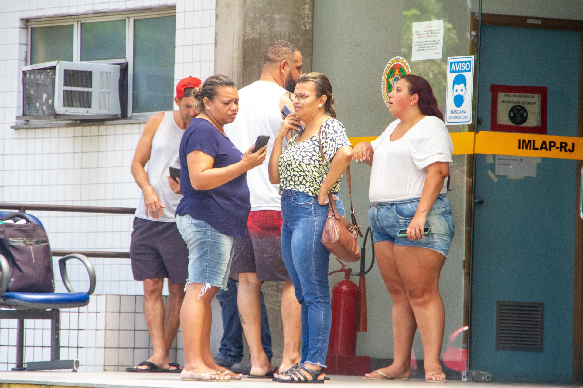 Marinha do Brasil e Polícia Civil investigam as causas do naufrágio na