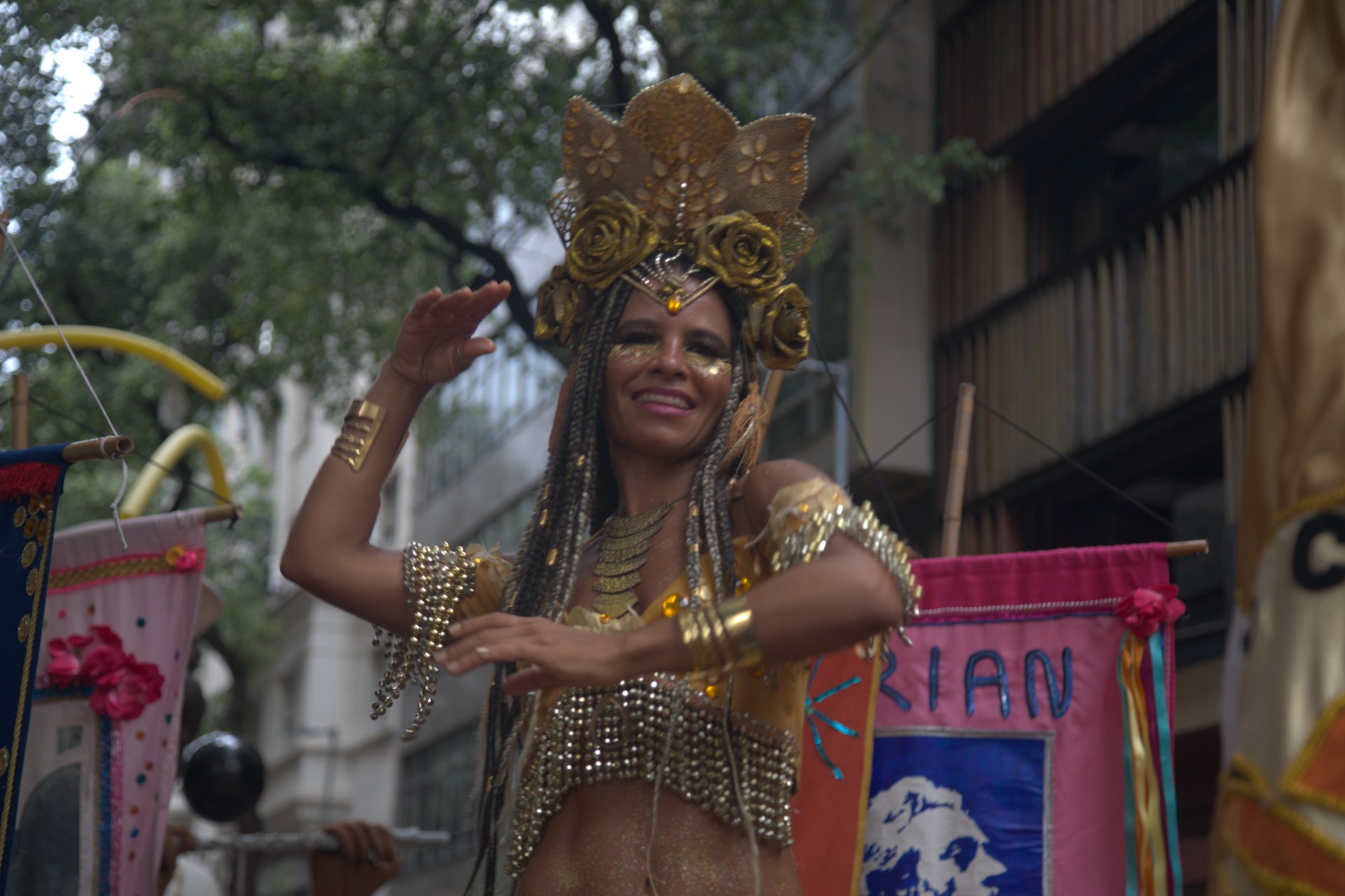 Boitatá e Gigantes da Lira animam foliões neste domingo de pré Carnaval