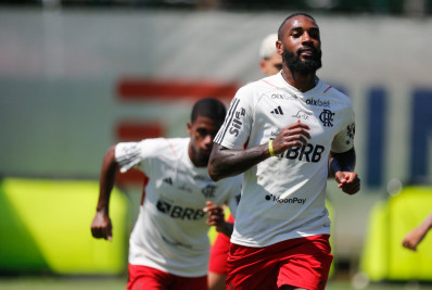 Gerson E Varela Trocam Socos Durante Treino Do Flamengo Flamengo O Dia