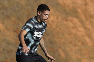 Botafogo Renova Contrato De Hugo At O Fim De Botafogo O Dia