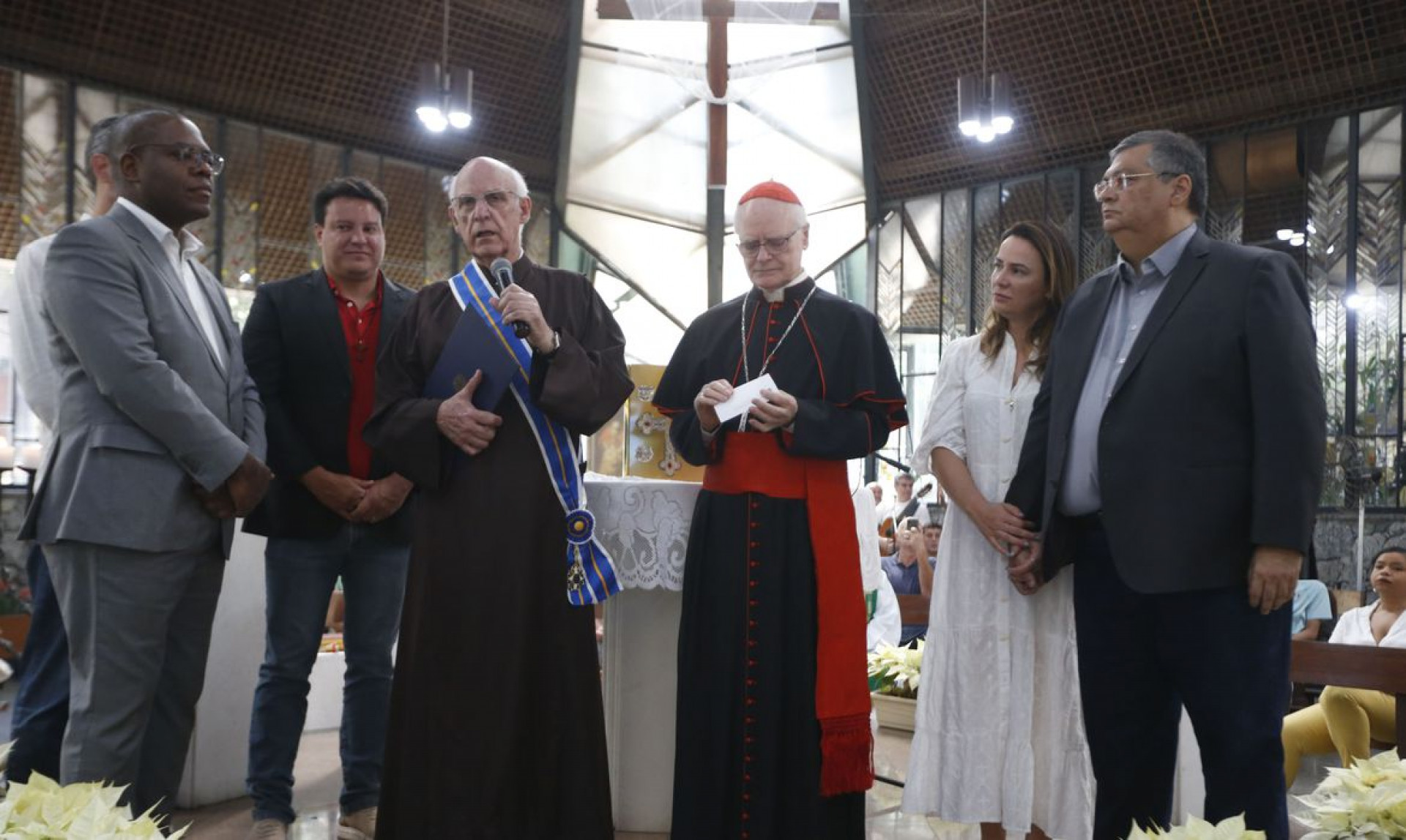 Padre J Lio Lancellotti Recebe Medalha Da Ordem Do M Rito