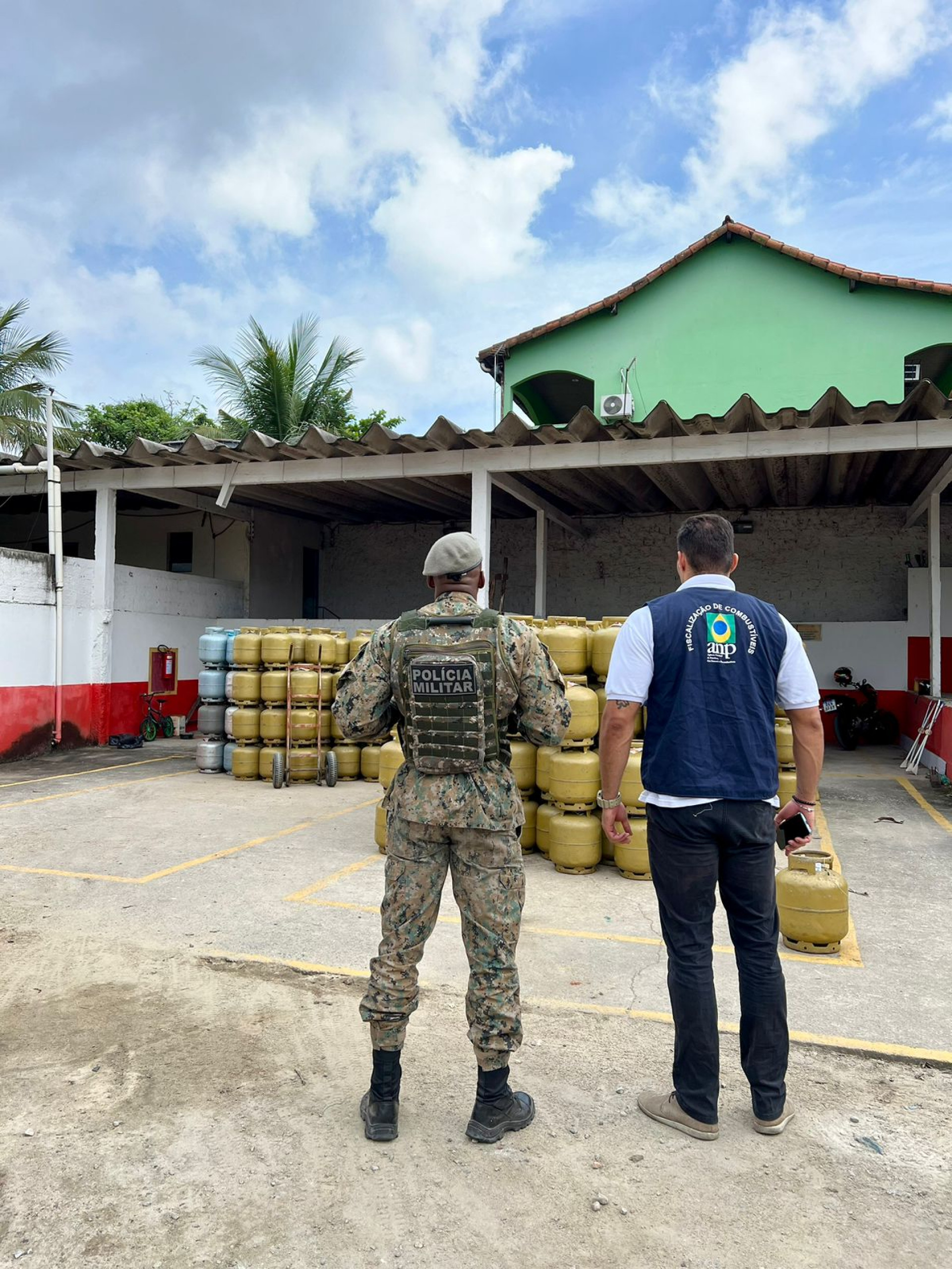 Sete pessoas são detidas durante operação contra braço financeiro da