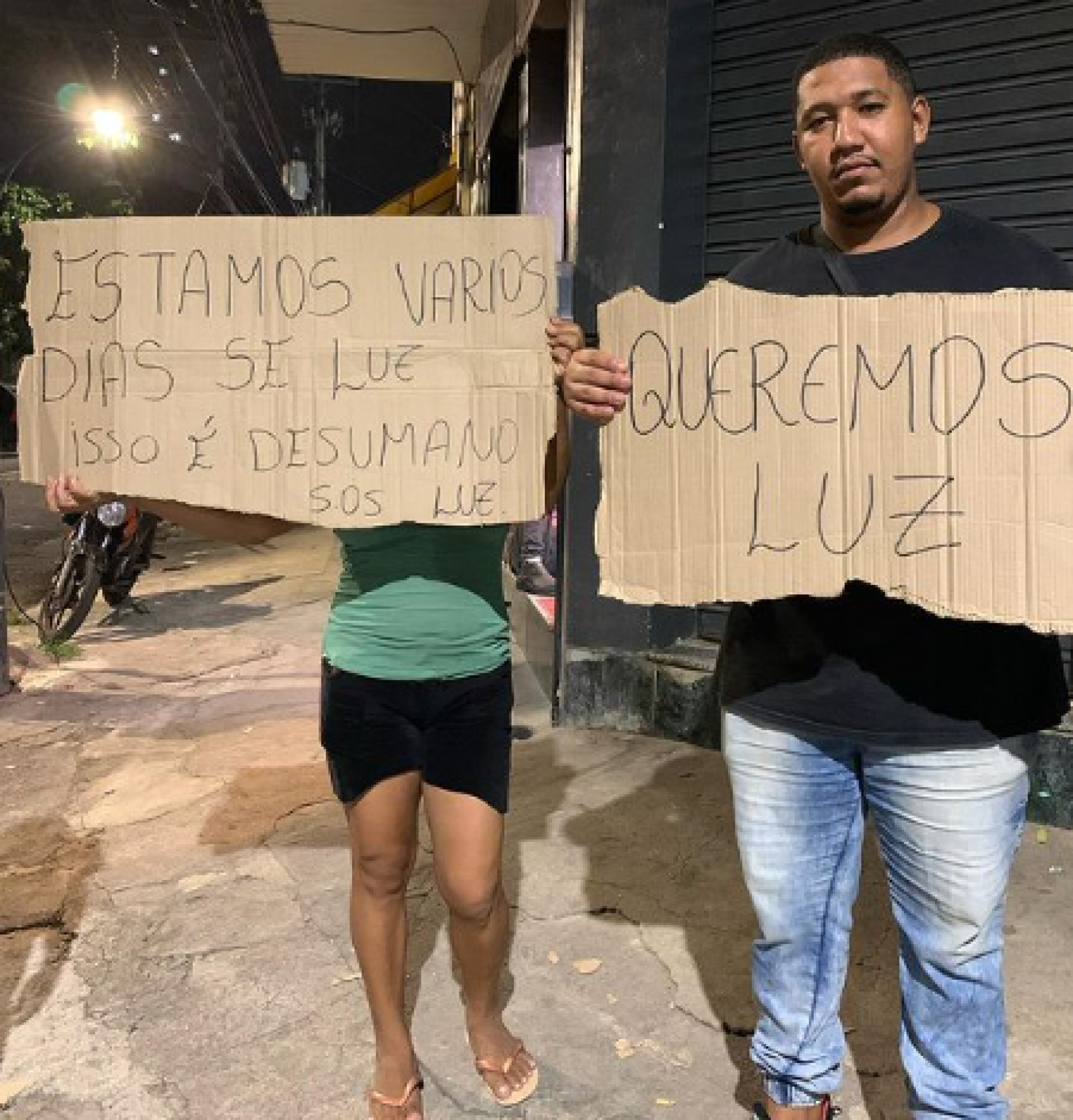 Moradores De Vila Isabel Fazem Protesto Ap S Ficarem Tr S Dias Sem Luz