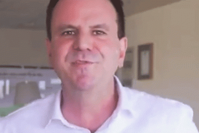 Paes posta mensagem de Natal e relembra morte do pai por covid-19