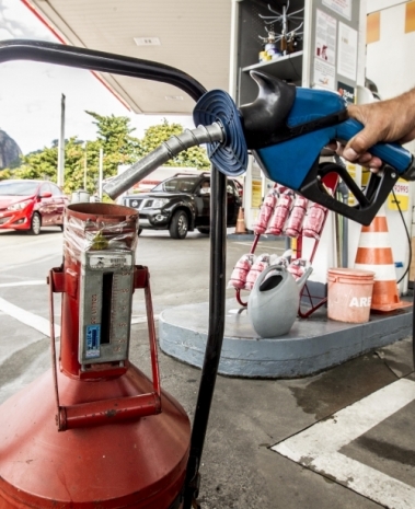 O objetivo do RenovaBio é aumentar a produção de biocombustíveis no Brasil, a fim de que o país cumpra os compromissos assumidos no Acordo de Paris de redução das emissões de gases de efeito estufa