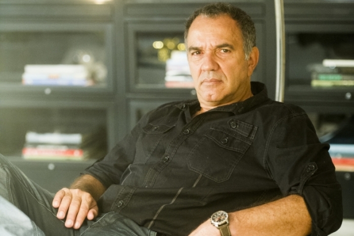 Humberto Martins &eacute; Herculano, diretor que deseja esquecer o passado 