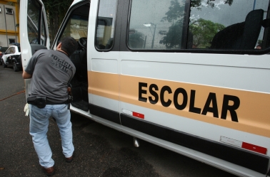 Criança de dois anos esquecida em van escolar é encontrada morta em dia de calor em SP