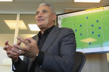 Tragédia da Chapecoense quase fez Tite combinar resultado de partida da Seleção