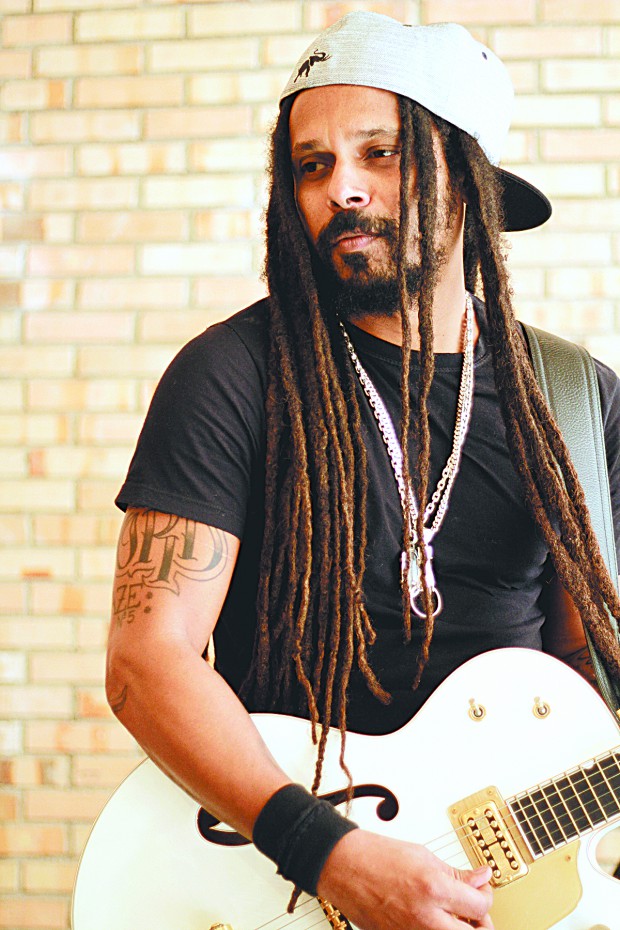 Falc&atilde;o, do grupo Rappa