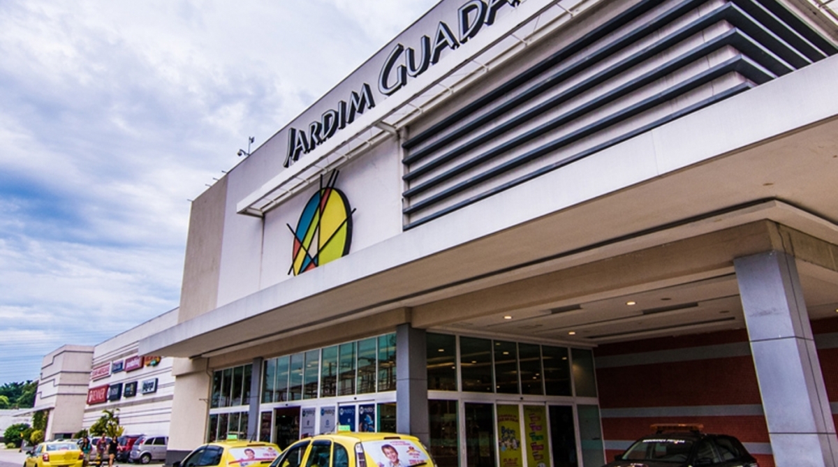 Parte do teto de ag&ecirc;ncia do Detran no Shopping Guadalupe despencou e feriu quatro pessoas - DIVULGA&Ccedil;&Atilde;O