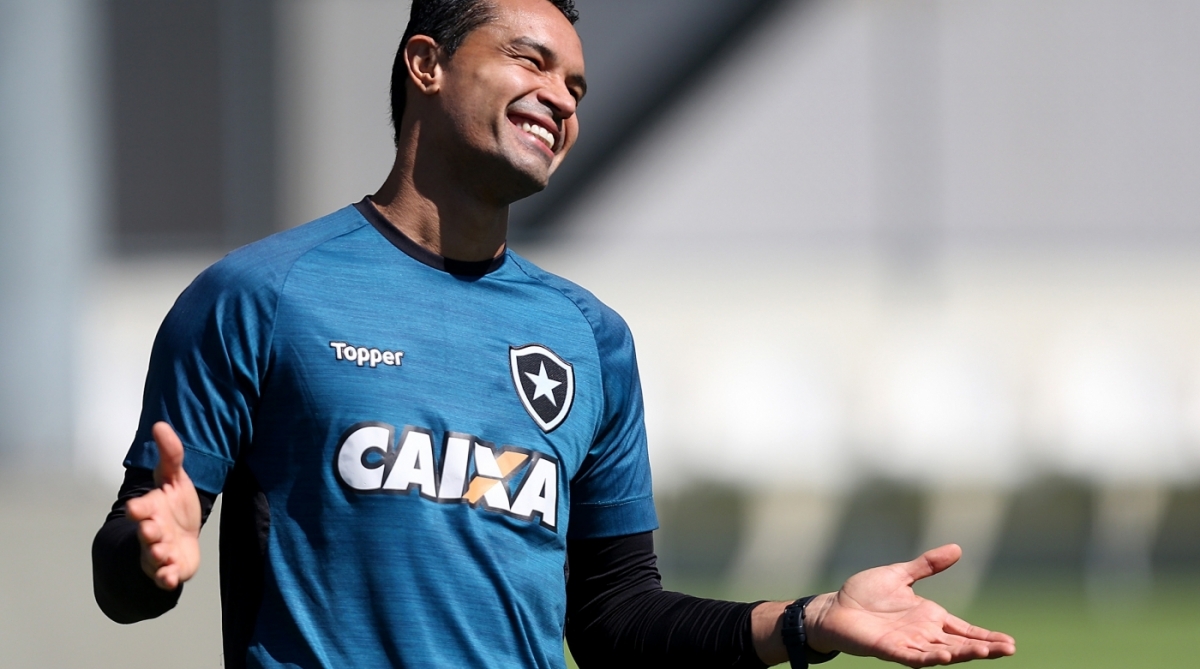 Dudu Cearense fala sobre confus&atilde;o entre Camilo e Jair Ventura - Vitor Silva/SSPress/Botafogo