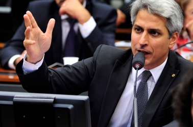 Molon se prepara para cair na estrada em janeiro, em pré-campanha ao Senado