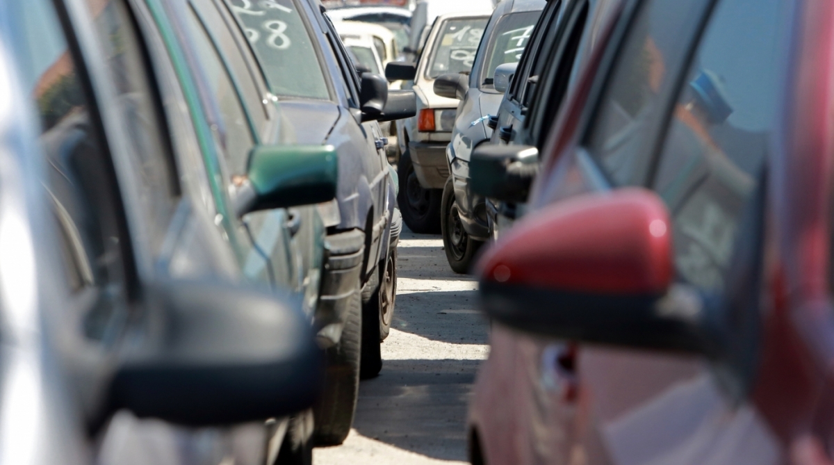 2017-09-11 - Detran - SEOP Dep&oacute;sito P&uacute;blico Ve&iacute;culos. No ultimo final de semana prolongado em  virtude do feriado da Independ&ecirc;ncia, foram rebocados 454 ve&iacute;culos estacionados de forma irregular. Gerando um volume enorme de carros apreendidos no deposito da SEOP em S&atilde;o Cristov&atilde;o na Av. Pedro II, 67. Foto: Daniel Castelo Branco / Ag&ecirc;ncia O Dia.