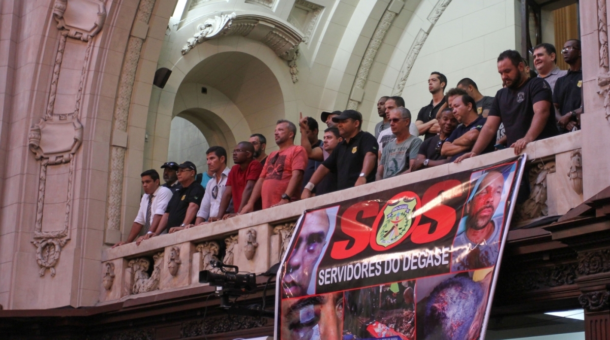 Servidores do Degase cobram que leis aprovadas na Alerj e sancionadas pelo governo saiam do papel - LG SOARES/DIVULGAÇÃO ALERJ