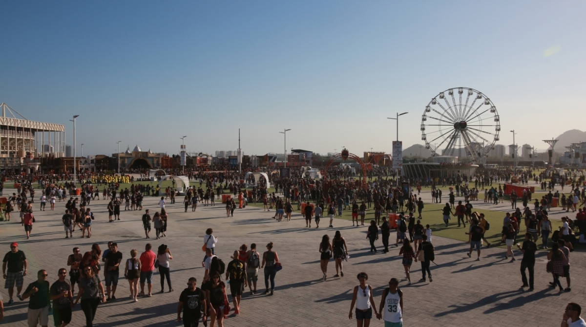 9-21-7--20 - Rock In Rio - Quarto dia do festival de m&uacute;sica na Cidade do Rock na Barra da Tijuca no Rio de Janeiro. Foto: Daniel Castelo Branco / Ag&ecirc;ncia O Dia    -   People arrive at the City of Rock on the 4 day of "Rock in Rio", in Rio de Janeiro, Brazil, on September 2017.