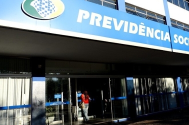 Feriado suspende atendimento da Central 135 do INSS neste sábado
