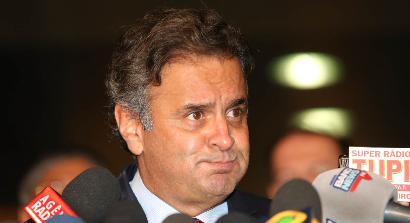 STF bloqueia R$ 1,68 milh&atilde;o de A&eacute;cio Neves