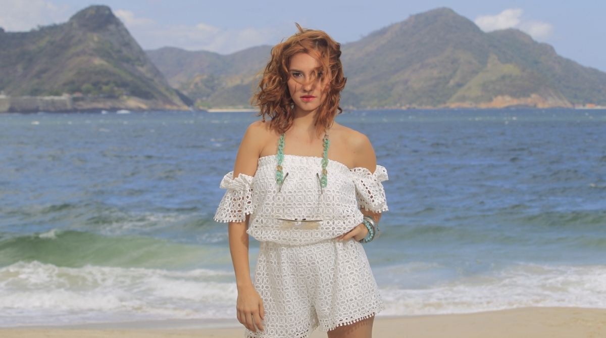 Rio, 19/10/2017- Especial D Mulher - Ensaio de moda com a atriz Lorena Comparato, Fortaleza de São João, Urca.  Foto - Maíra Coelho / Agência O Dia  Caderno D, Moda, TV, Globo, Teatro, Retrato, Paisagem, Praia, Beleza,
