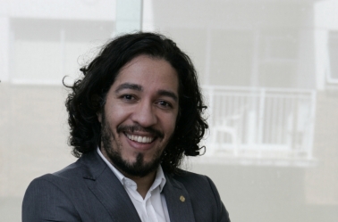 Justiça manda Jean Wyllys apagar posts contra empresário bolsonarista