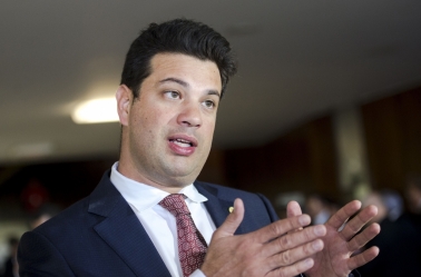 Governo fala em debater marco legal no Senado; oposição pede pressa