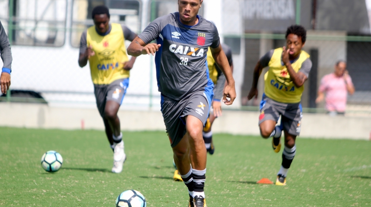 Wnum sanki henim ea asd facoloero de
consed tating el in euisit adipit utatstrd essequipite - Paulo Fernandes/ Vasco