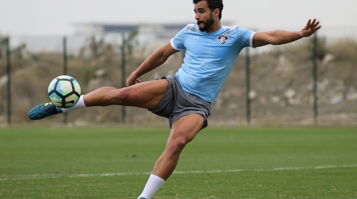 Dourado &eacute; o principal artilheiro do Brasil, com 30 gols, mas ainda n&atilde;o marcou no Cl&aacute;ssico Vov&ocirc;