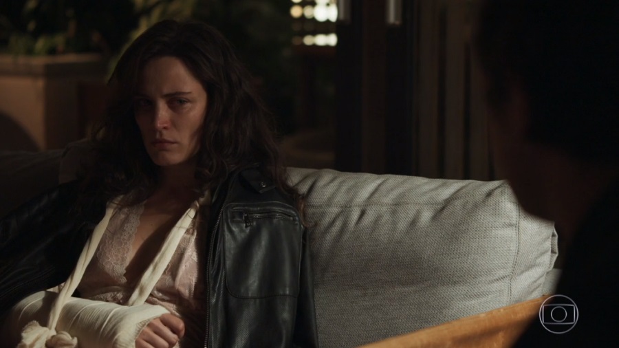 Clara (Bianca Bin) em 'O Outro Lado do Paraíso' - Reprodução