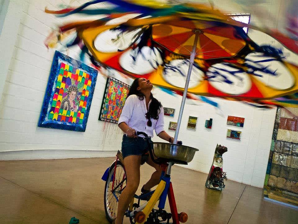 A 'Bicicleta voadora', de Deneir de Souza Martins, uma dos artistas que expõe na mostra 'Objetuais e escultóricos', parte do evento