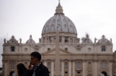 Vaticano afirma que nomeação de bispo na China viola acordo bilateral