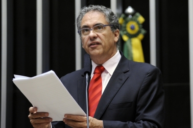 Parecer sobre MP alternativa ao IOF diminui arrecadação de 2026 em até R$ 4,3 bi