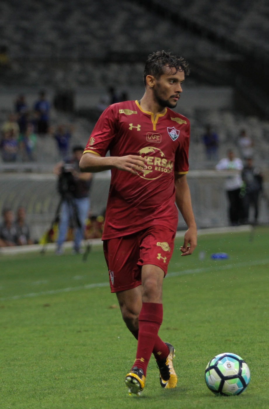AG&Ecirc;NCIA DE NOT&Iacute;CIAS - PARCEIRO - O jogador Marcos J&uacute;nior do Fluminense durante partida contra o Cruzeiro, v&aacute;lida pela 34&ordf; rodada do Campeonato Brasileiro 2017, no est&aacute;dio do Mineir&atilde;o, em Belo Horizonte, neste domingo (12). Foto: Fernando Michel/Parceiro/Ag&ecirc;ncia O Dia