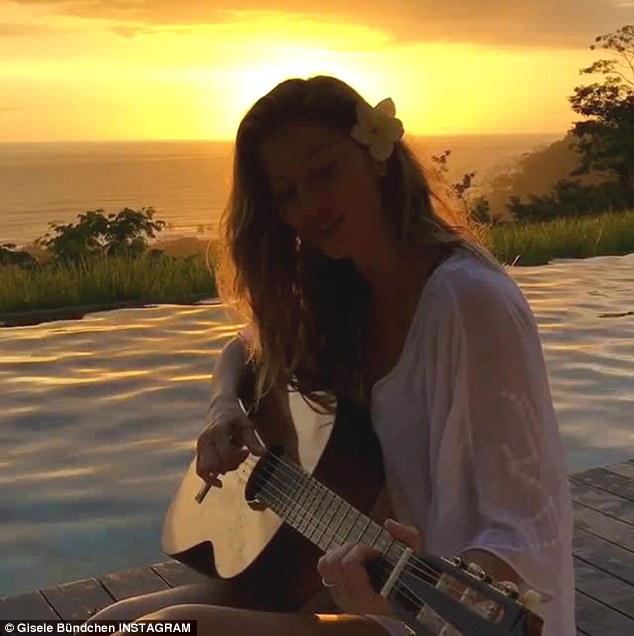Gisele Bündchen cantando Ana Vilela