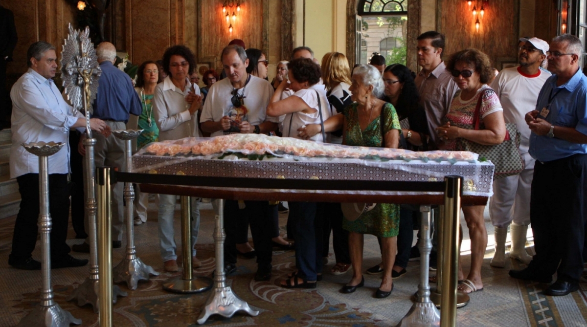 Vel&oacute;rio da Atriz Eva Todor no teatro Municipal. Fotos de Estefan Radovicz/Ag&ecirc;ncia O Dia
      Byline