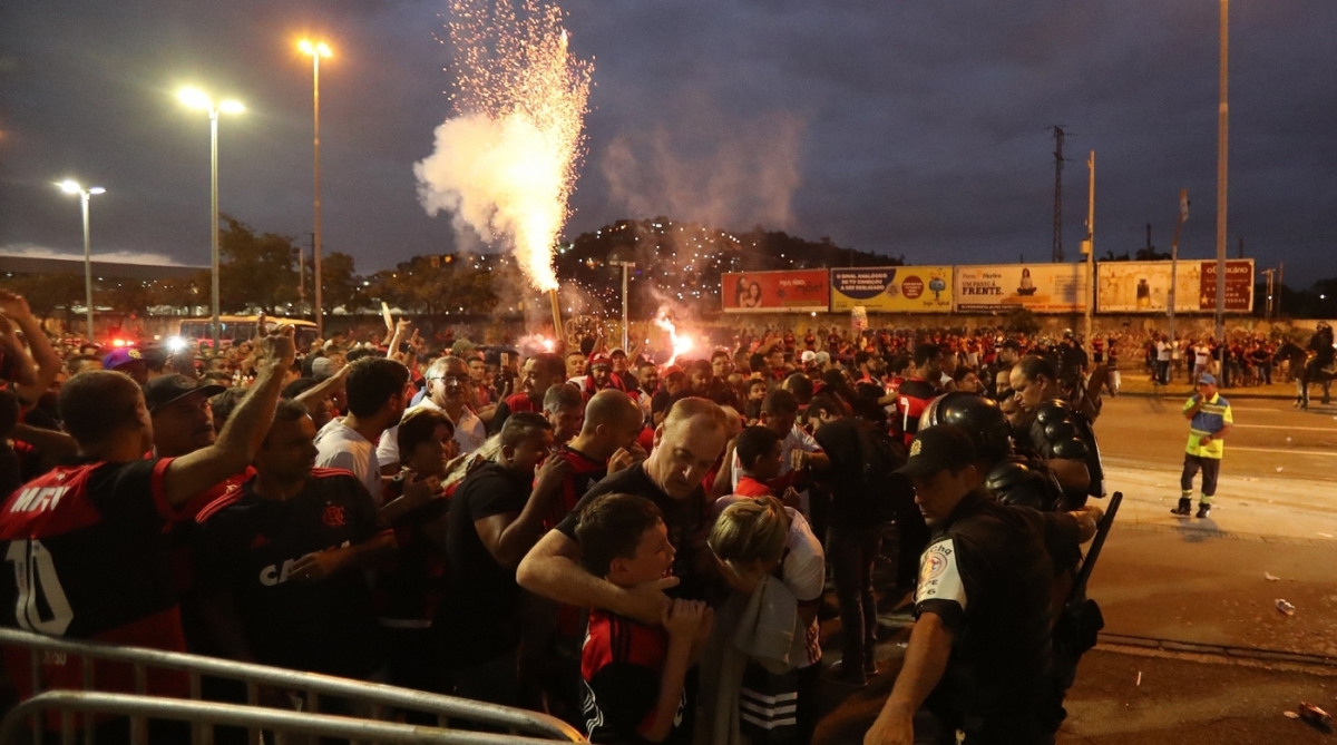 13/12/2017 - Jogo entre as equipes do Flamengo x Indepiendentes, da Argentina, pela final da Ta&ccedil;a Sulamericana - Conmebol 2017, no est&aacute;dio do Maracan&atilde;, no Rio de Janeiro, Brasil. Foto de Alexandre Brum / Ag&ecirc;ncia O Dia