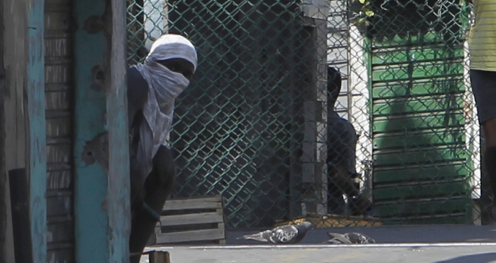 Severino Silva captou traficantes armados � espreita na Favela do Jacarezinho, enquanto a pol�cia buscava assassinos de um sargento