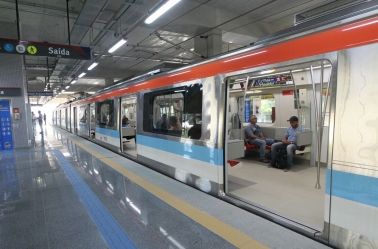 MetrôRio dará gratuidade de passagem para quem tomar a segunda ou terceira dose da vacina contra a covid-19