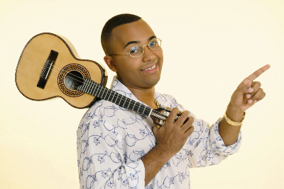 Dudu Nobre se apresenta amanhã, com o grupo Bororó, no 'Samba na Feira', nos Armazéns do Engenhão - Divulgação