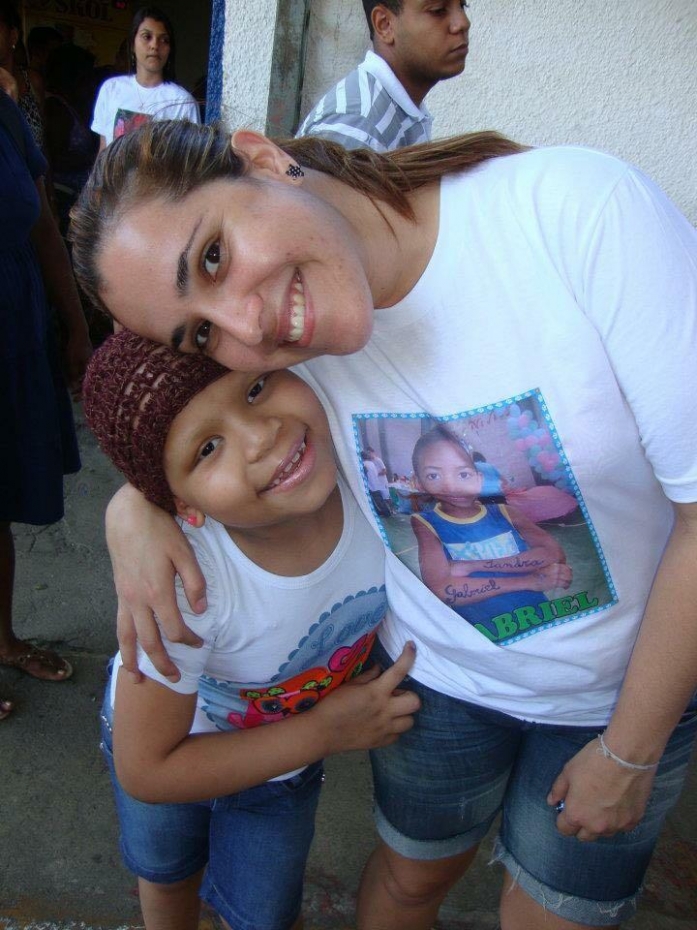 Hayandra Ribeiro da Concei&ccedil;&atilde;o, de 32 anos, &eacute; volunt&aacute;ria Casa de Apoio &agrave; Crian&ccedil;a com C&acirc;ncer S&atilde;o Vicente de Paulo. 