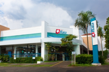 Droga Raia oferece 160 vagas de emprego