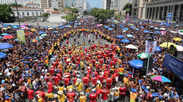 Monobloco arrasta multid�o durante desfile de 2017, na Avenida Presidente Ant�nio Carlos, no Centro, local que, esse ano, mais uma vez, concentrar� apresenta��es dos megablocos 