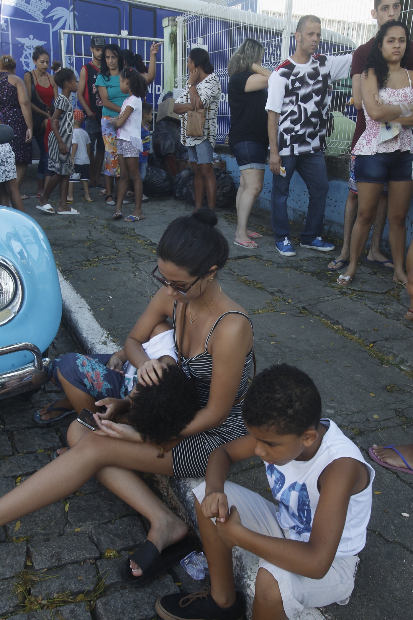Posto de saúde em São João de Meriti Baixada Fluminense superlotado, muita gente a procura da vacina contra febre amarela  na foto Fabiana Luzir Severino Silva Agencia O Dia