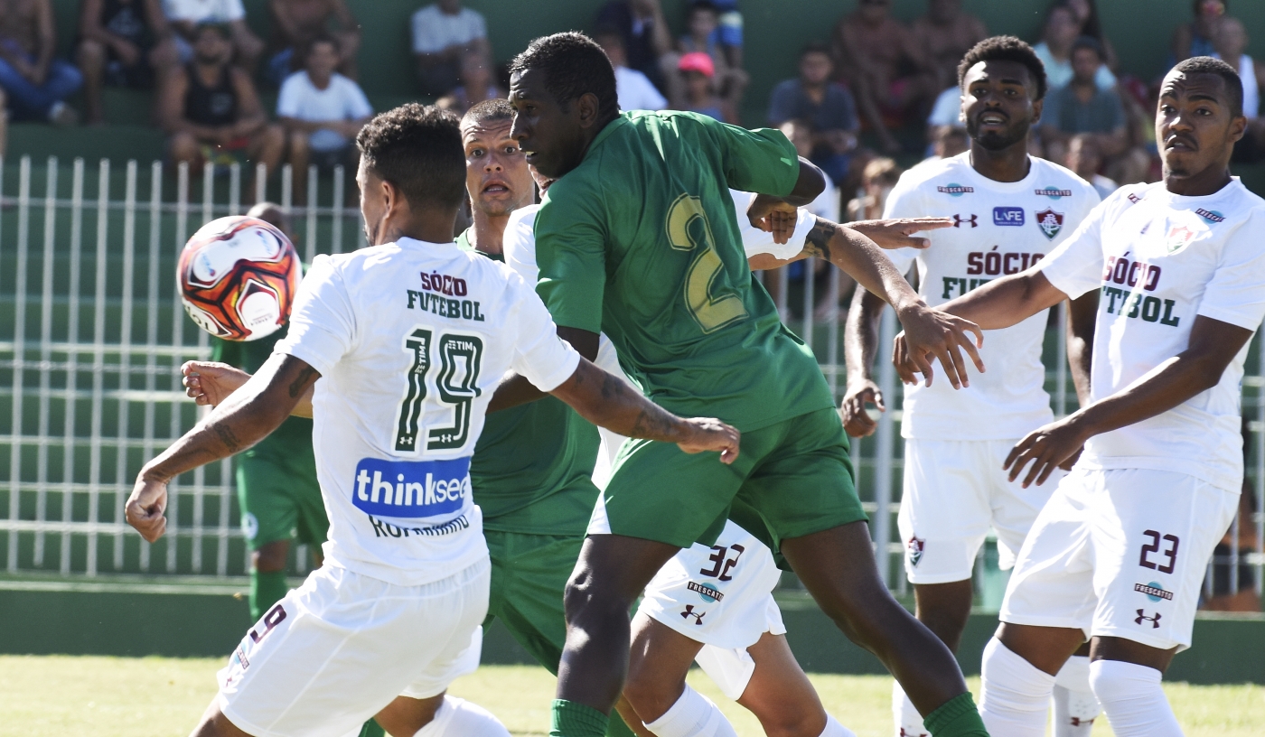 O jogador Caio comemora seu gol durante a partida entre Boavista x Fluminense no Est&aacute;dio Elcyr Resende de Mendon&ccedil;a (Elcyz&atilde;o), em Saquarema, v&aacute;lida pela 1&ordf; Rodada da Ta&ccedil;a Guanabara (1&ordm; Turno do Campeonato Carioca). Foto - Maison Santana / Fluminense F.C.
